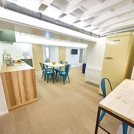 2 Cosy & Atypiques, Terreaux Croix-rousse ליון